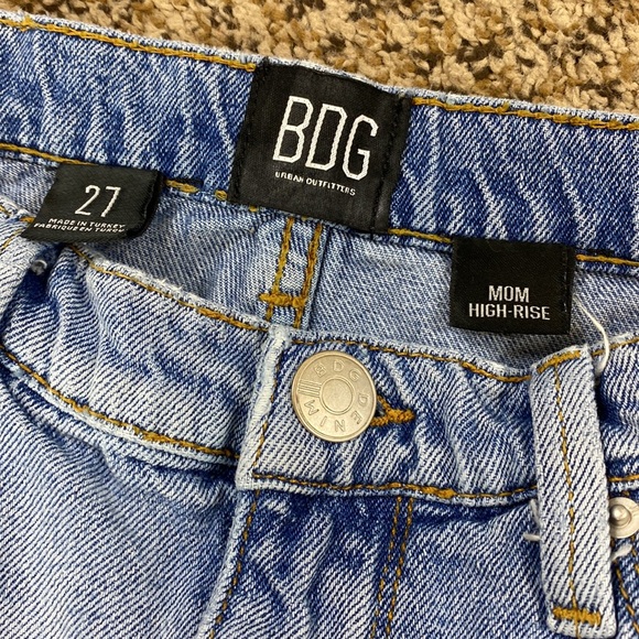 BDG High Waisted Distressed Light Wash Mom Jeans - Picture 7 of 8